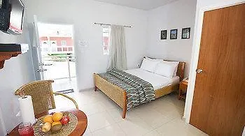 فندق The Paradise Inn Little Bay